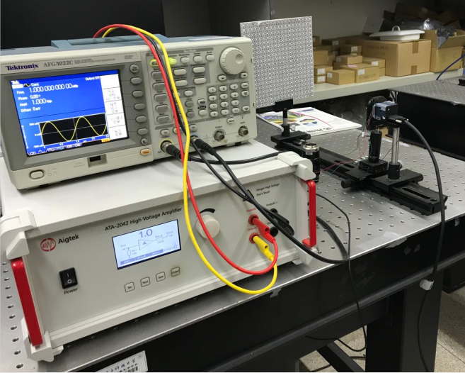 電壓放大器在液晶透鏡瞬態特性景深成像中的應用